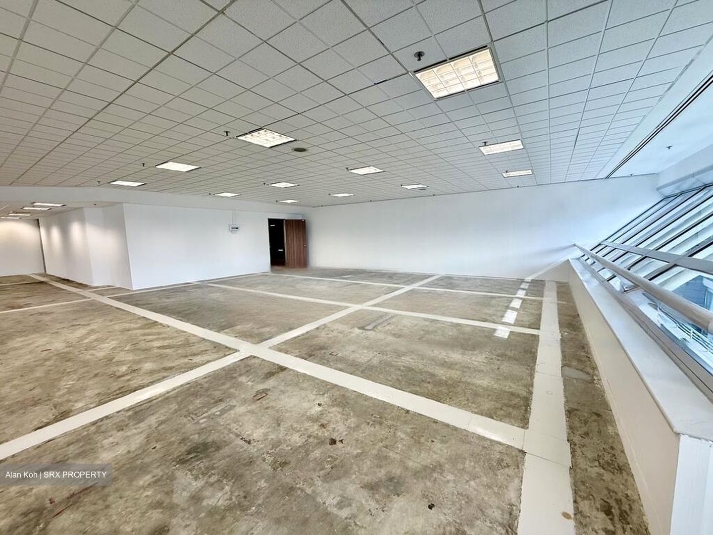 Concourse Skyline (D7), Office #566780051